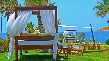 Amphora Hotel & Suites