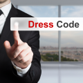 Ποιοι είναι οι κανόνες κάθε dress code και πώς θα ντύνεσαι σωστά σε κάθε περίσταση