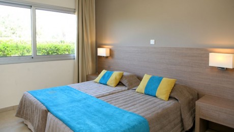 29 Απριλίου - 1 Μαΐου 2023: Makronissos Holiday Village